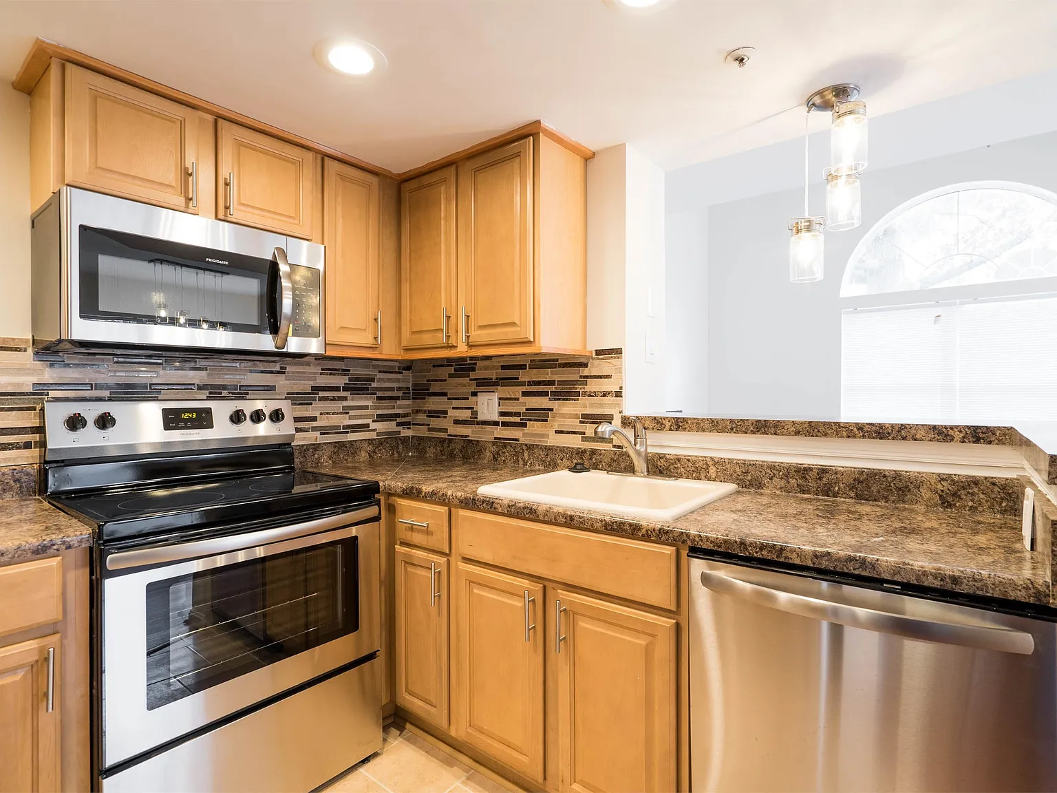 10403 Beacon Ridge Drive - 1 — Photo 3