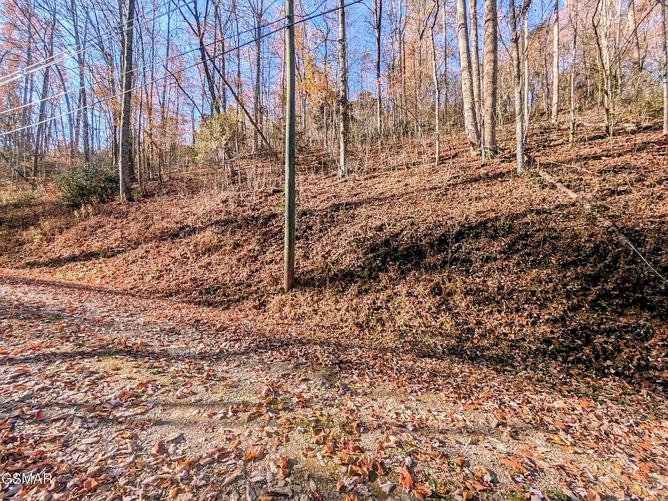 1st image of 1272 Raymond Hollow Rd #1272