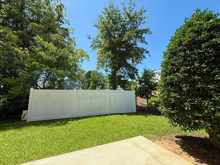 347 E Willhaven Dr — Photo 4