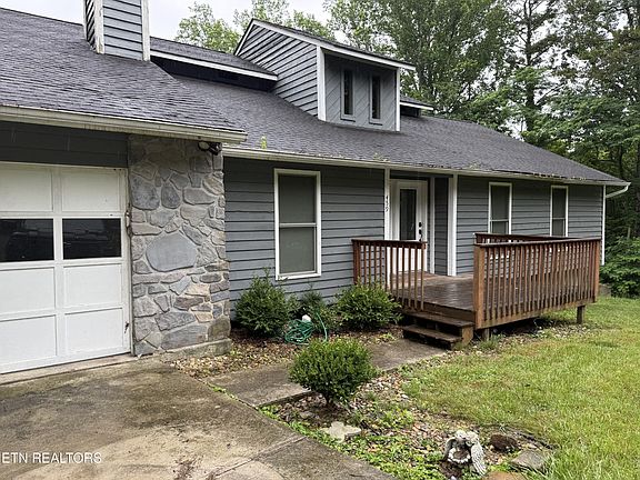 2nd image of 459 Dogwood Ln