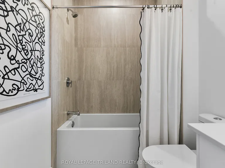 685 Richmond St #209 — Photo 27