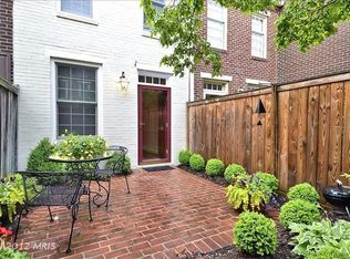 346 N Saint Asaph St, Alexandria, VA 22314