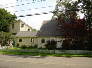 1310 S East St, Amherst, MA 01002