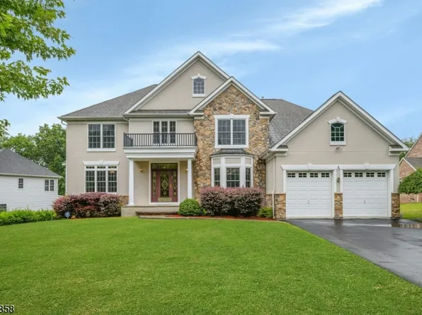 11 Skyview Ter, Riverdale Boro, NJ 07457