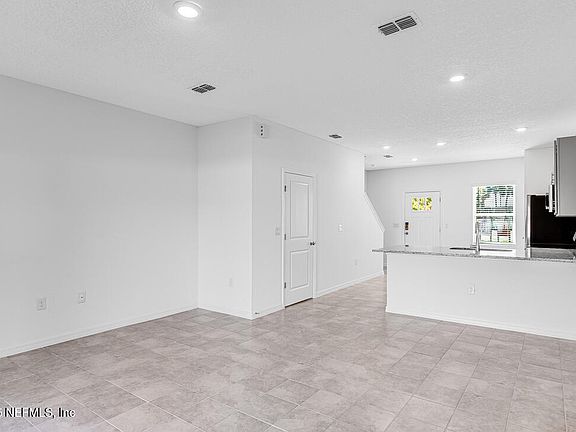 4th image of 7221 SABAL Terrace