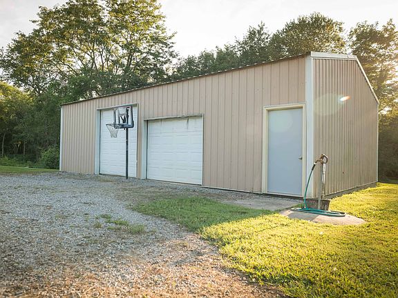 2nd image of 925 County Road 540 N