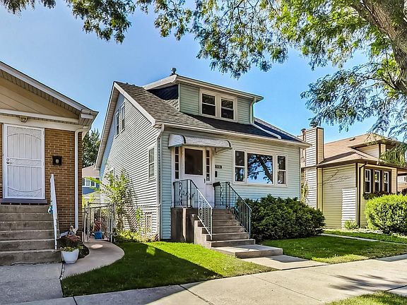 2nd image of 7131 W Summerdale Ave