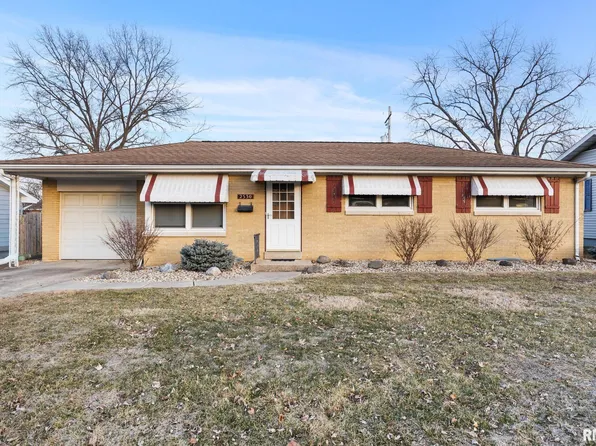 2530 N Victoria Ave, Peoria, IL 61604