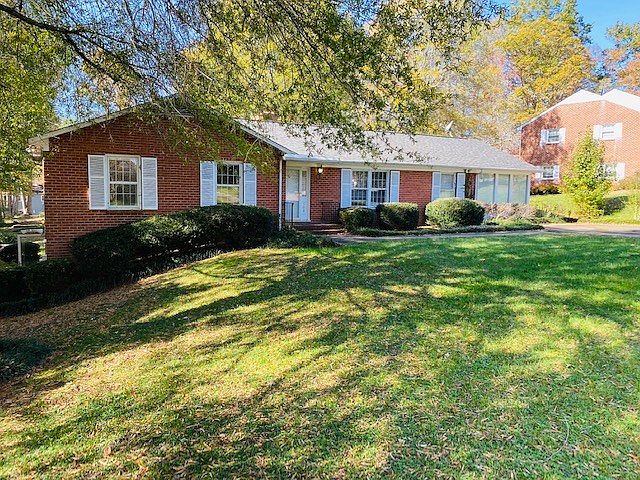 2nd image of 103 Dove Ln