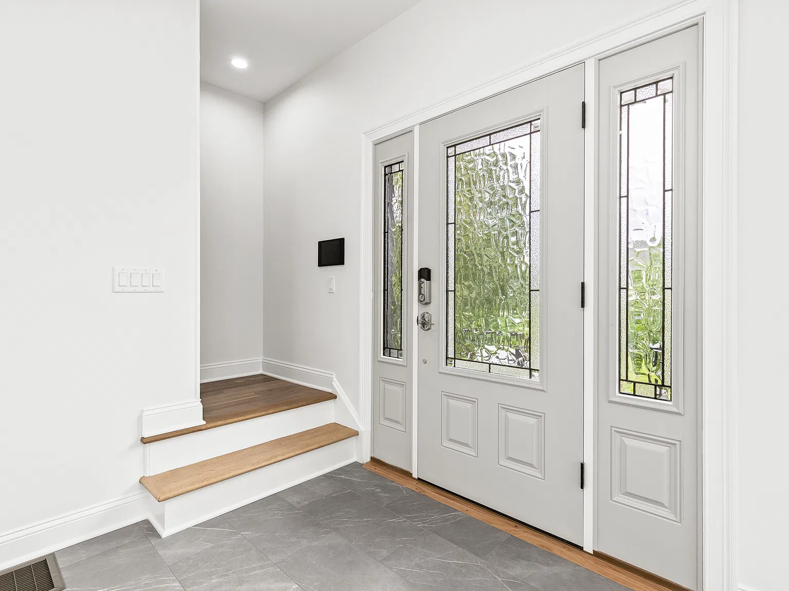 535 2nd St — Photo 3