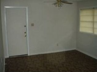 1305 N Deleon St, Victoria, TX 77901