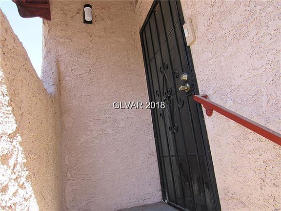 3rd image of 5151 Pioneer Ave APT 201