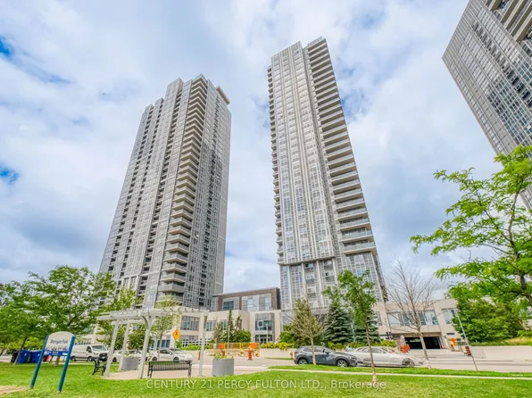 275 Village Green Sq, Toronto, ON