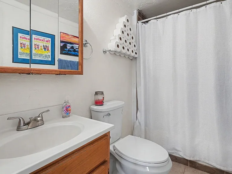 605 S Harlan St — Photo 18