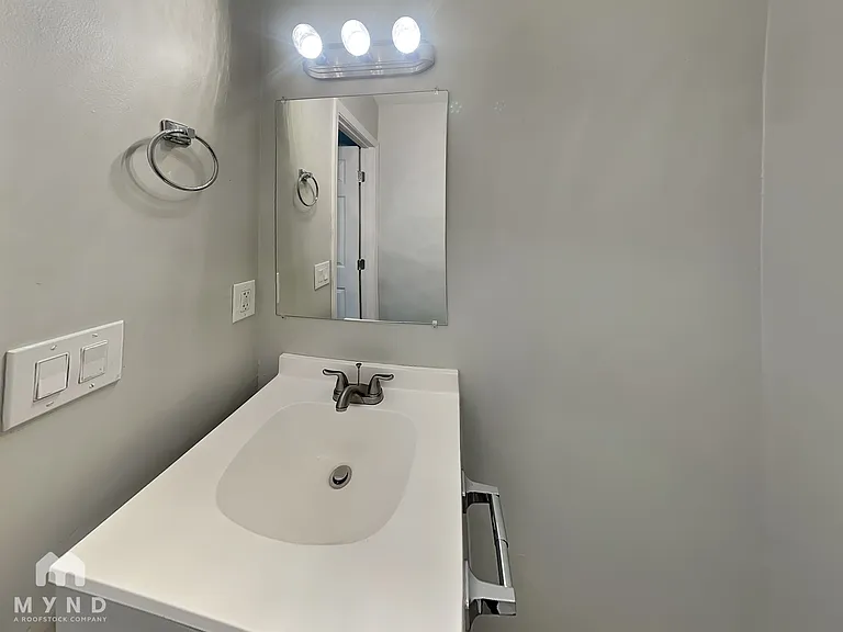 4484 Bonnie Glen Ct — Photo 8
