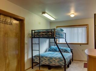 571 Cape View Dr, Yachats, OR