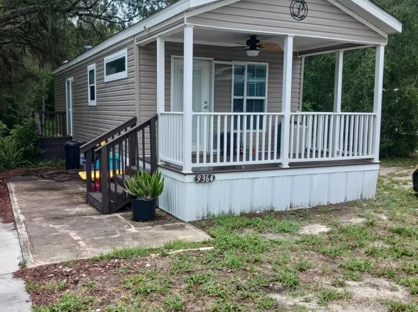 9364 Bob Cat Dr, Weeki Wachee, FL 34613