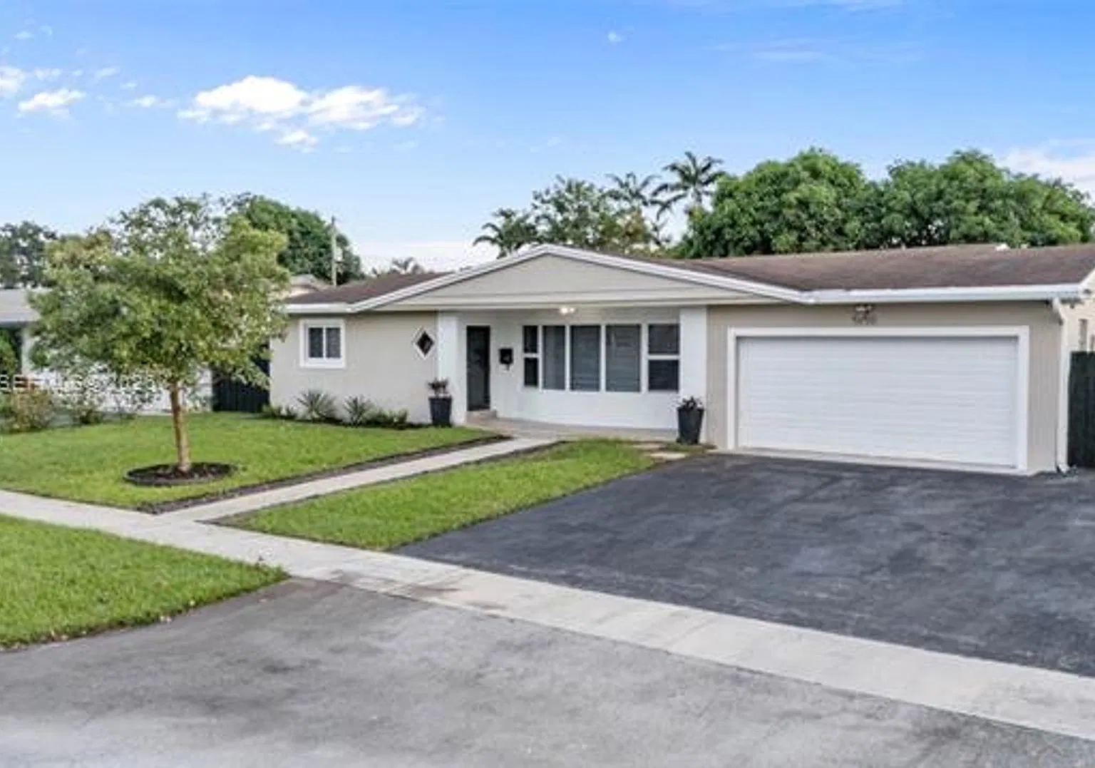 5250 SW 4th Ct # 5250, Plantation, FL 33317 — Photo 3