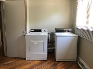 802 E Green St APT 2, Urbana, IL