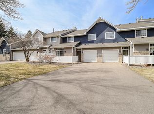 8372 Kimball Dr, Eden Prairie, MN 55347