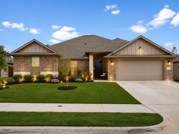 640 Mooney Dr, Saginaw, TX 76179