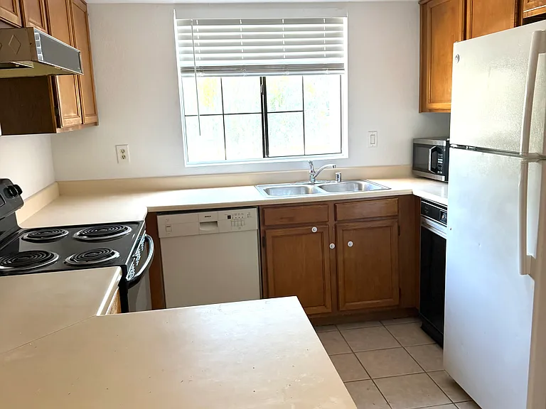 1905 E University Dr #242 — Photo 3