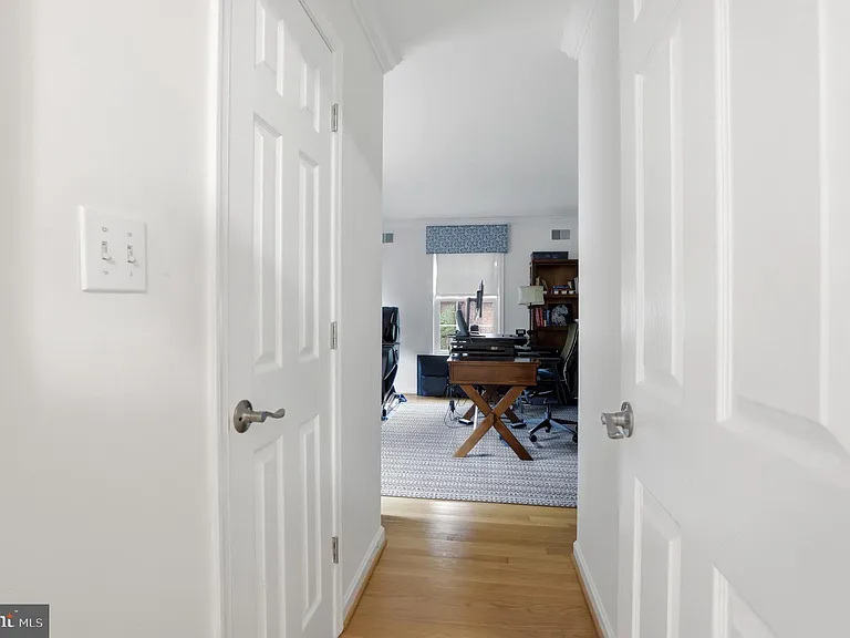 7715 Crossover Dr — Photo 51