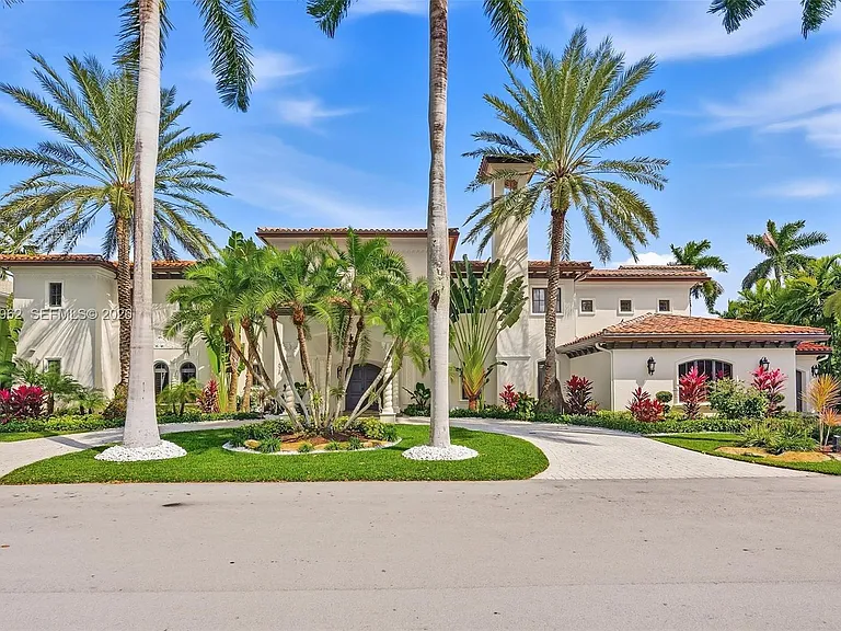 628 Coral Way — Photo 8
