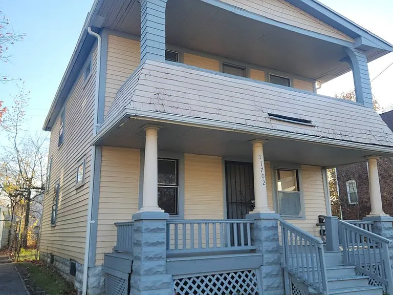 11702 Honeydale Ave — Photo 38