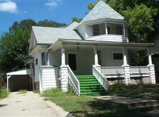 1009 6th St, Fairbury, NE 68352