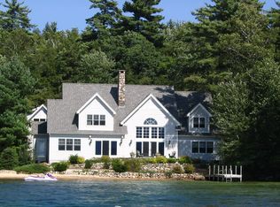 35 Rocky Shore Rd, Wolfeboro, NH 03894