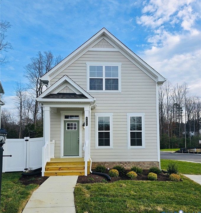 1st image of 8455 Villetta Pointe Ln