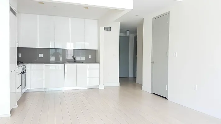 Rented by Keller Williams NYC | media 16