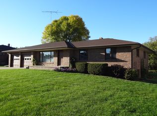 608 W 5th St, Wilber, NE 68465