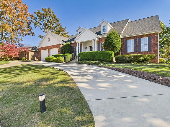 2nd image of 614 Leatherwood Dr