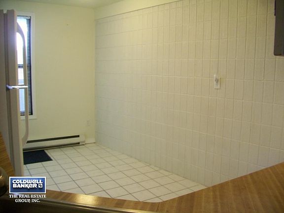 Kitchen Dining Area
