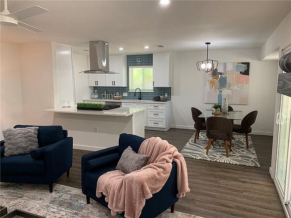 3rd image of 10903 Meadgreen Ct