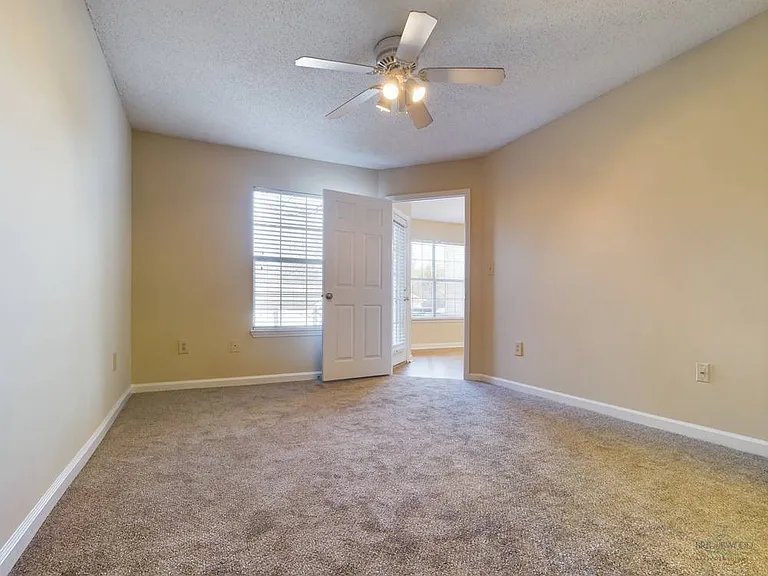 Bridlewood On Westland Apartments — Photo 70