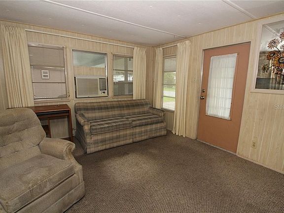 4th image of 4426 Mobilaire Dr