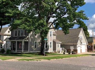 202 E Peck St, Negaunee, MI 49866