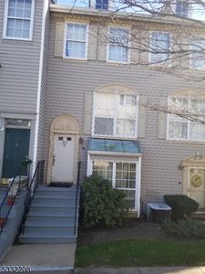 29 Howard Ct, Newark, NJ, 07103