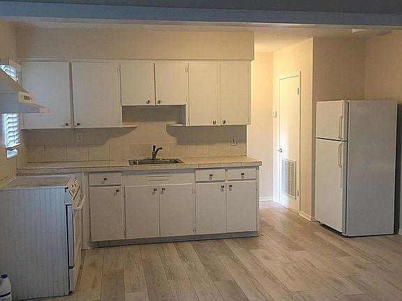 3rd image of 3401 W San Juan St #1