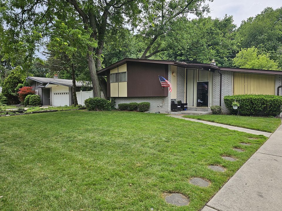 1st image of 23491 Plumbrooke Dr