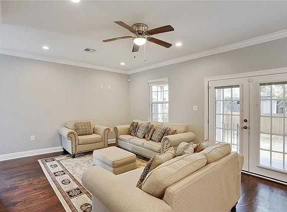 4th image of 2119 N Roman St