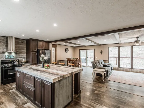 1791 New Harmony Rd, Hartsville, TN 37074