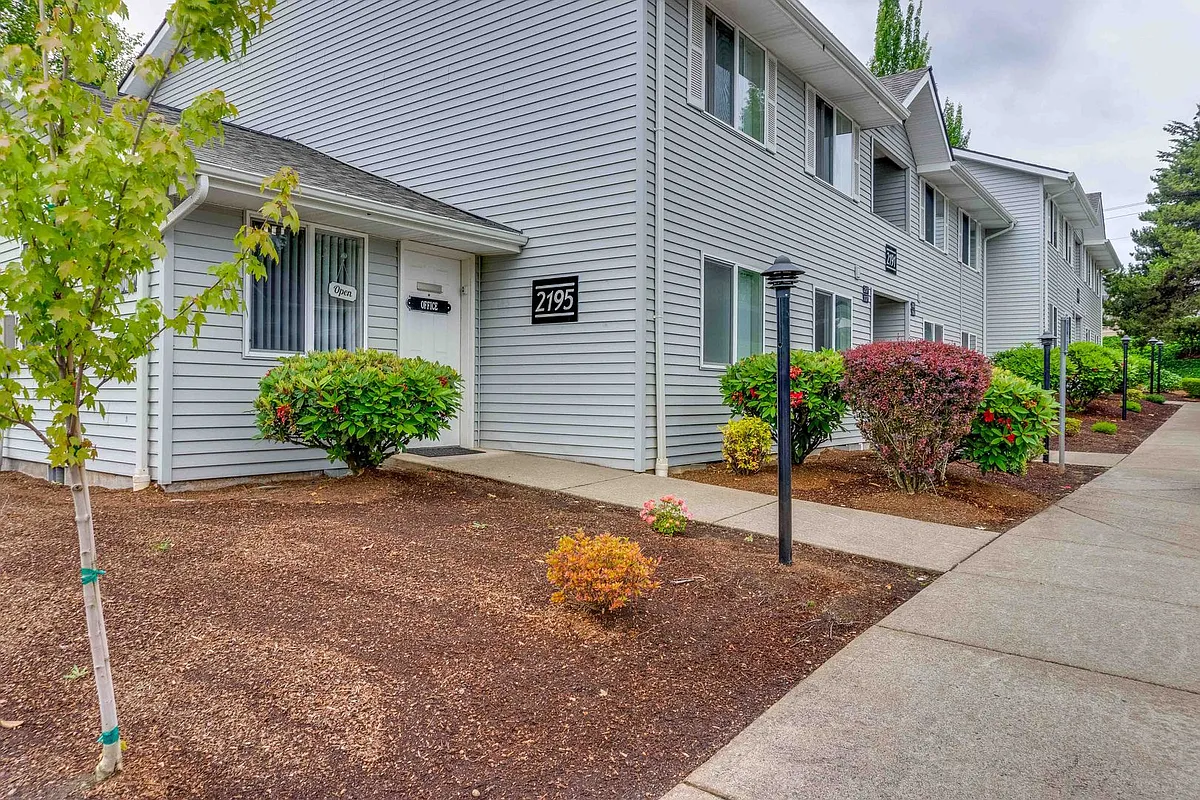 Building Photo - Maplewood Apartments