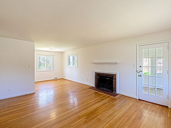 5th image of 3306 Dye Dr