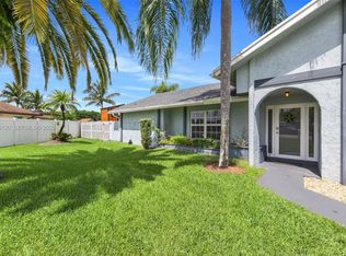 1151 NW 78th Ter, Plantation, FL 33322