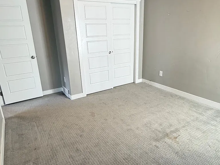 952 W 2840 N — Photo 34