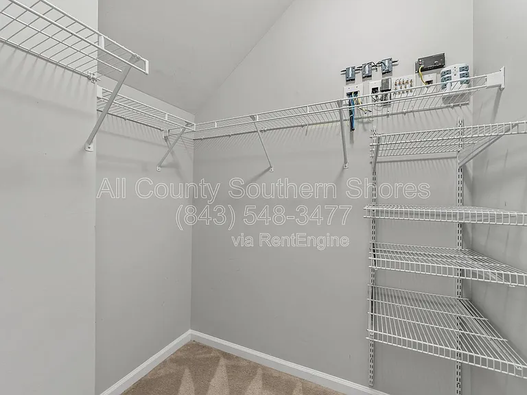 264 Viareggio Rd — Photo 21